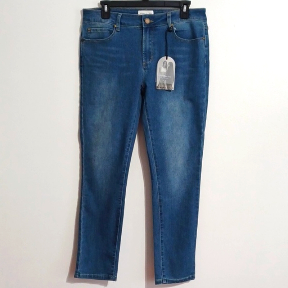 Size 13 faded blue jeans. Mid Rise Crop denim pants Basic Casual Campus Everyday